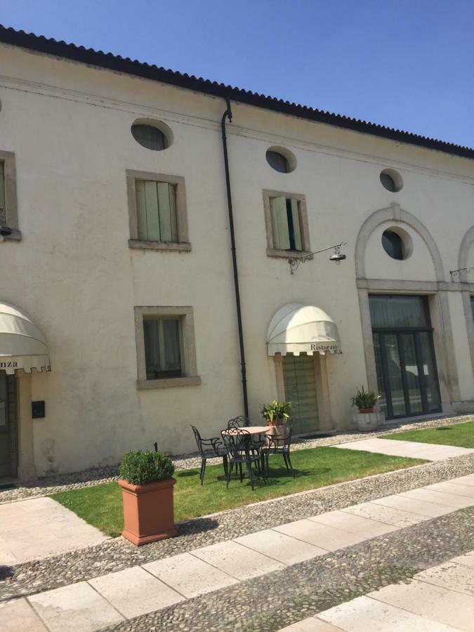 Villa Vecelli Cavriani Mozzecane Luaran gambar